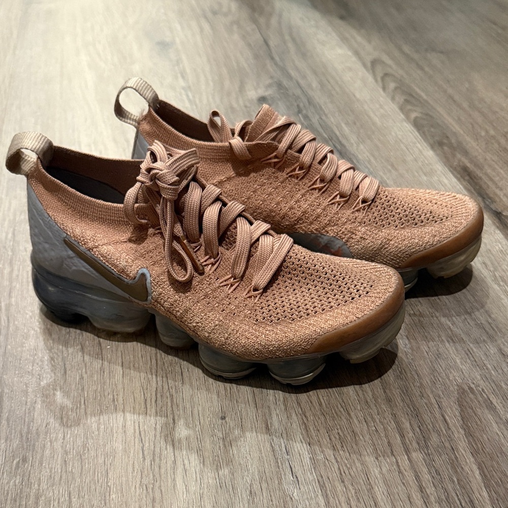 Nike Women's light pink Sneakers